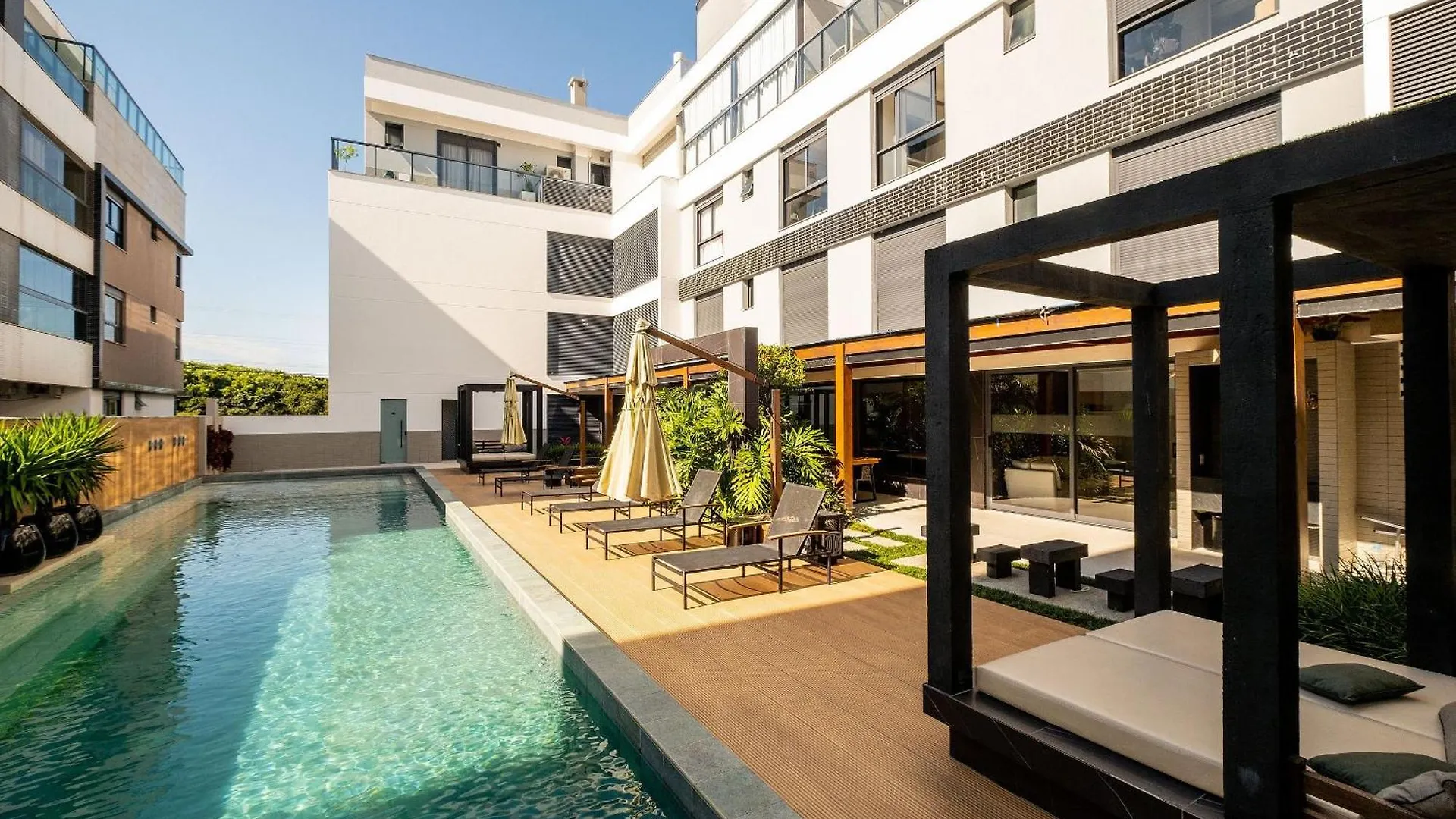 Studio Alto Padrao Pe Na Areia Em Floripa Irb205 Florianopolis Apartment